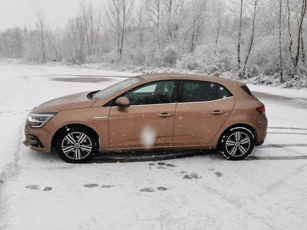 Renault Mégane Edition One TCe 140 EDC FAP