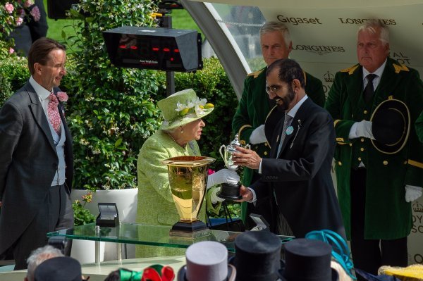 Šeik Mohammed i kraljica Elizabeta II na Royal Ascotu 2019. godine