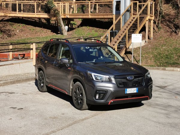 Subaru Forester 2.0i e-Boxer 4DVENTURE