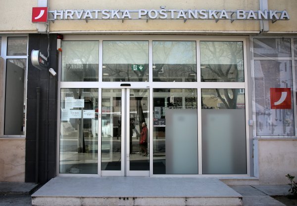Od velikih banaka rast dobiti zabilježila je samo Hrvatska poštanska banka