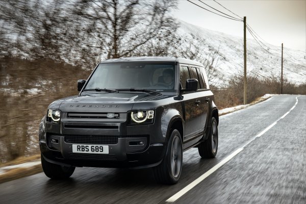 Land Rover Defender V8 110