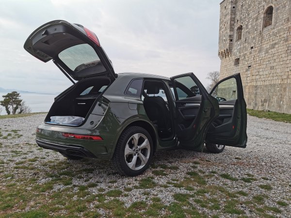 Audi Q5 40 TDI quattro S tronic S line +