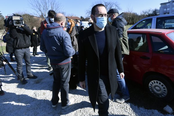 Tomislav Tomašević daje izjavu povodom smrti Milana Bandića