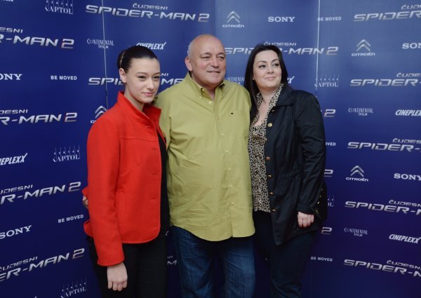 Željko Krušlin i Ivana Radaljac Krušlin s kćeri Editom