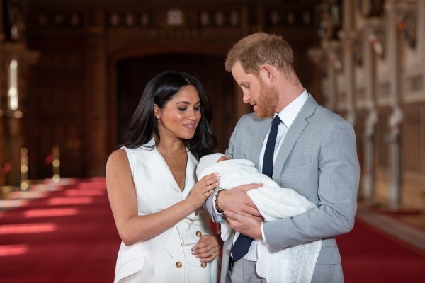 Princ Harry i Meghan Markle sa sinom Archiejem