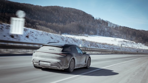 Porsche Taycan Cross Turismo na testiranjima u Njemačkoj