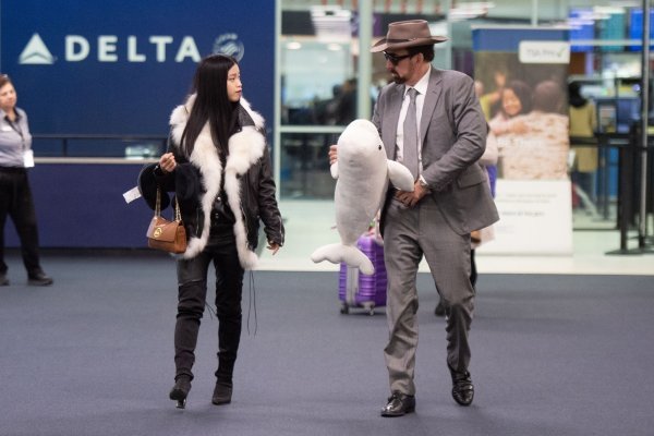 Nicolas Cage i Riko Shibata