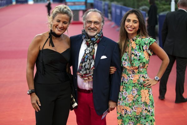 Olivier Dassault sa suprugom Natašom Nikolajević i kćeri Helenom