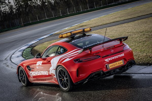 Mercedes-AMG GT R