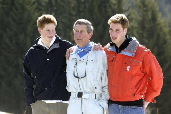 Princ Charles sa sinovima