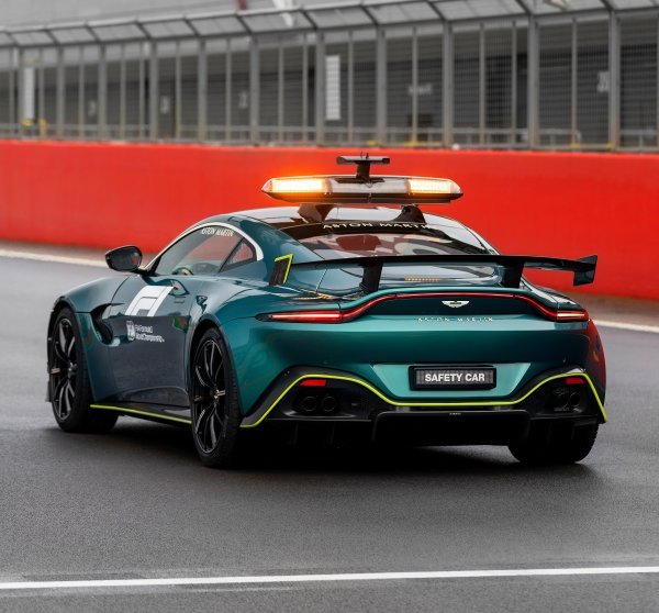 Aston Martin Vantage je službeni sigurnosni automobil Formule 1