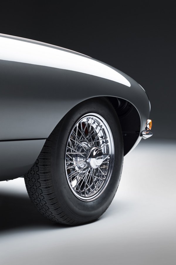 Jaguar E-type 60 Collection