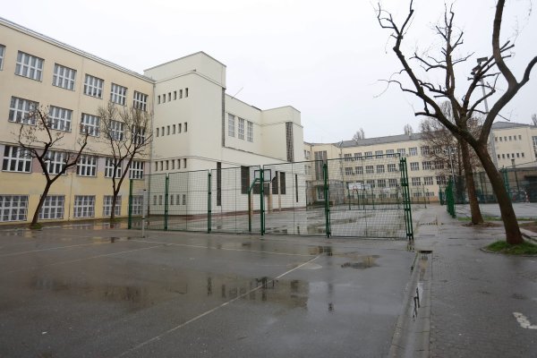 Školsko igralište u Križanićevoj