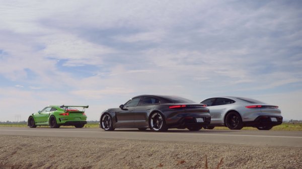 Porsche 911 GT3 RS predvodi dva Porsche Taycana Turbo u zahtjevnom izazovu