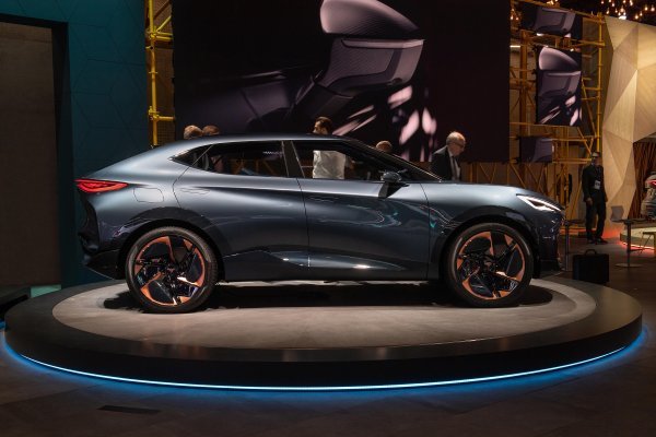 Cupra Tavascan koncept na IAA u Frankfurtu 2019.