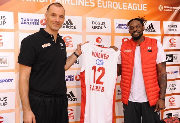 Trener Veljko Mršić i Henry Walker Marin Sušić, Izvor:Licencirane fotografije KK Cedevita