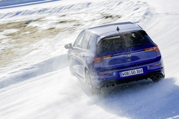 VW Golf R Winter Challenge