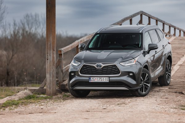 Toyota Highlander Hybrid