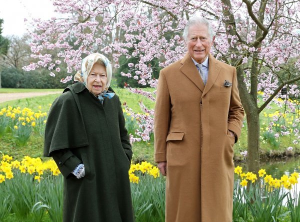 Kraljica Elizabeta i princ Charles
