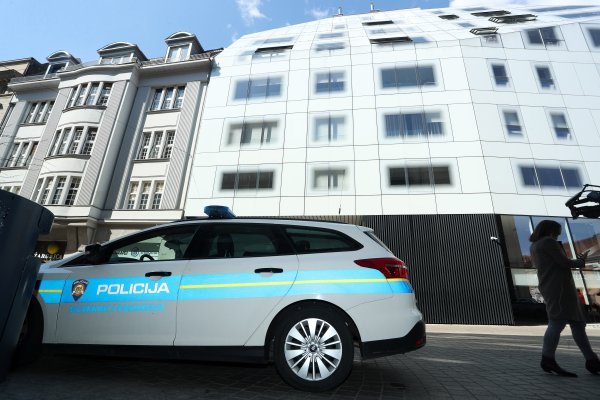 Zagreb: Policija ispred stana povezanog s Draganom Kovačevićem u Ban centru