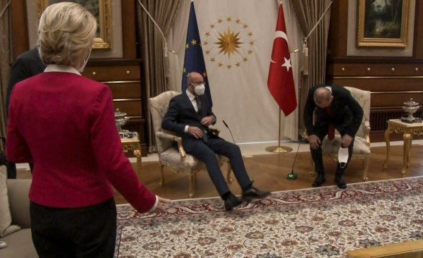 Ursula von der Leyen, Charles Michel i Recep Tayyip Erdoğan