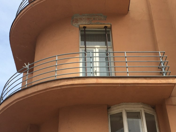 U centru Zagreba pao dio zgrade