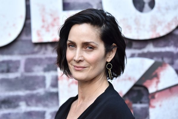 Carrie-Anne Moss