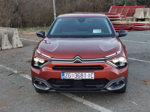 Citroën C4 SHINE PureTech 130 S&S EAT8