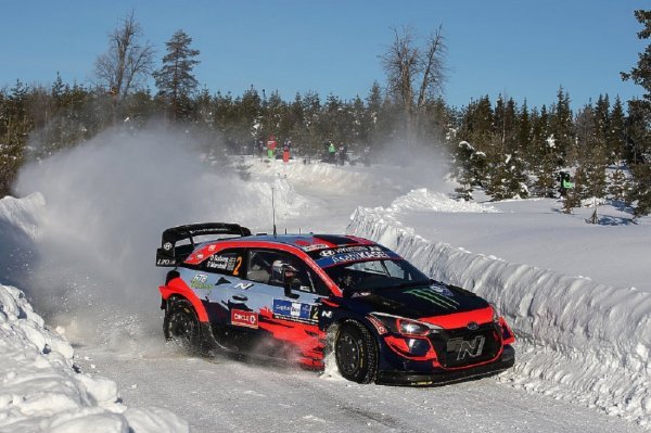 Hyundai i20 Coupe WRC na Arctic Rally Finland 2021 utrci