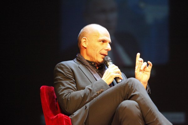 Janis Varufakis upozorava na tromost administracije u Bruxellesu HNK