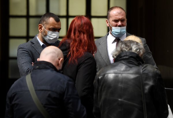 Odvjetnici Zorana Mamića stigli na sud na preuzimanje datuma za izvršavanje zatvorske kazne