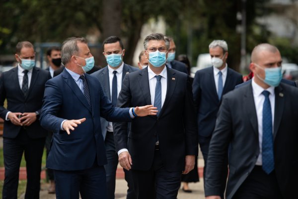 Zadar: Andrej Plenković obišao plivalište ŠRC-a Višnjik