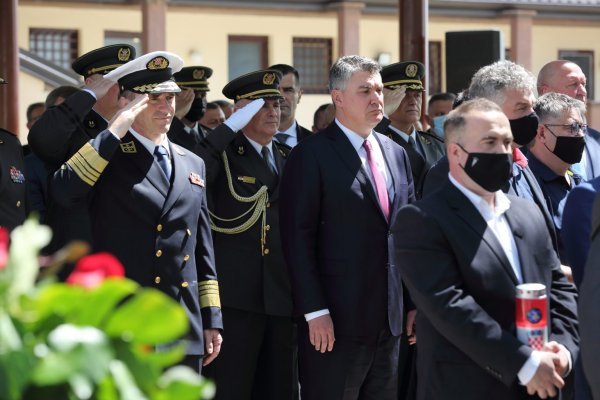 Polaganjem vijenaca na Gradskom groblju u Vinkovcima obilježena je 30. godišnjica osnutka 3. brigade Kune