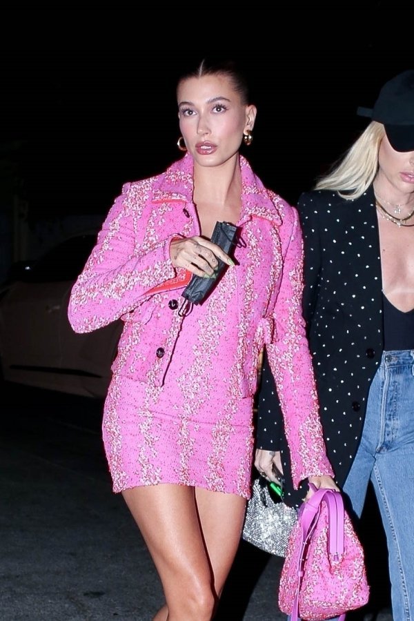 Hailey Bieber