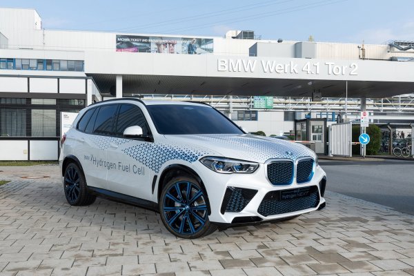 BMW i Hydrogen NEXT