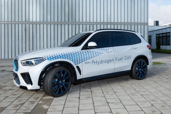 BMW i Hydrogen NEXT