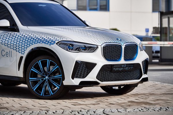BMW i Hydrogen NEXT