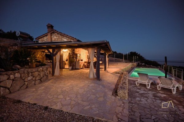 Heritage Stonehouse Jura