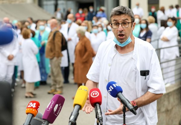 Prosvjed pred Klinikom za tumore