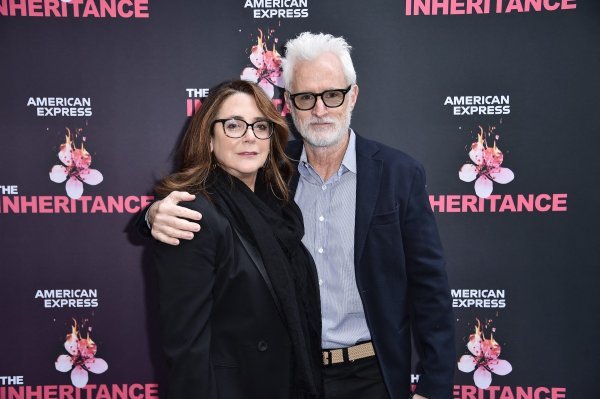 Talia Balsam i John Slattery