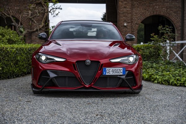 Alfa Romeo Giulia GTAm Etna Red