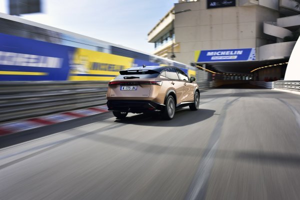 Nissan Ariya novi potpuno električni coupé-crossover na F1 stazi u Monaku