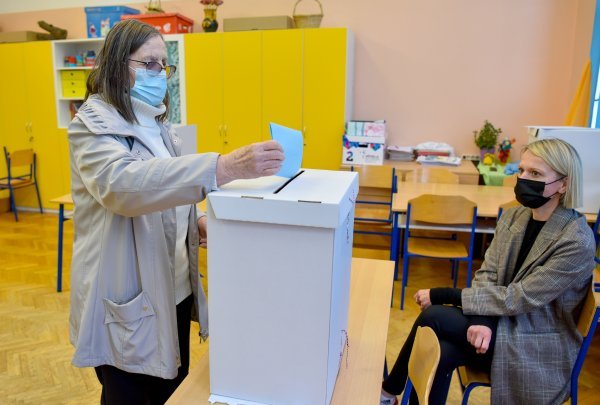 Zagreb: Građani izašli na birališta u drugom krugu lokalnih izbora