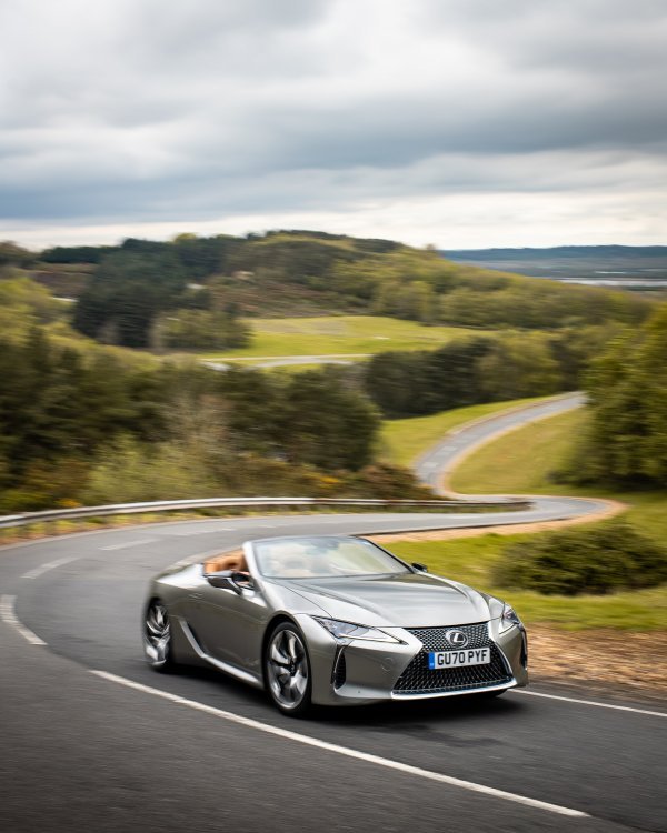 Lexus LC Convertible na ekstremnom testu pri -18°C