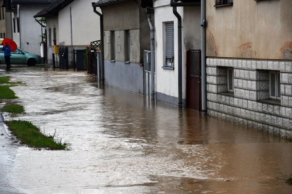 Vidovci: Jako nevrijeme pogodilo požeštinu