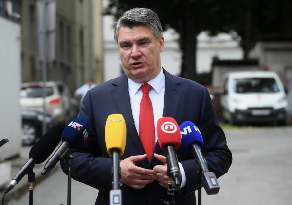 Zoran Milanović se obratio medijima nakon posjete Poliklinike za zaštitu djece i mladih Grada Zagreba