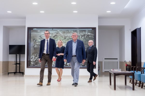 Rijeka: Marko Filipović preuzeo dužnost od bivšeg gradonačelnika Obersnela