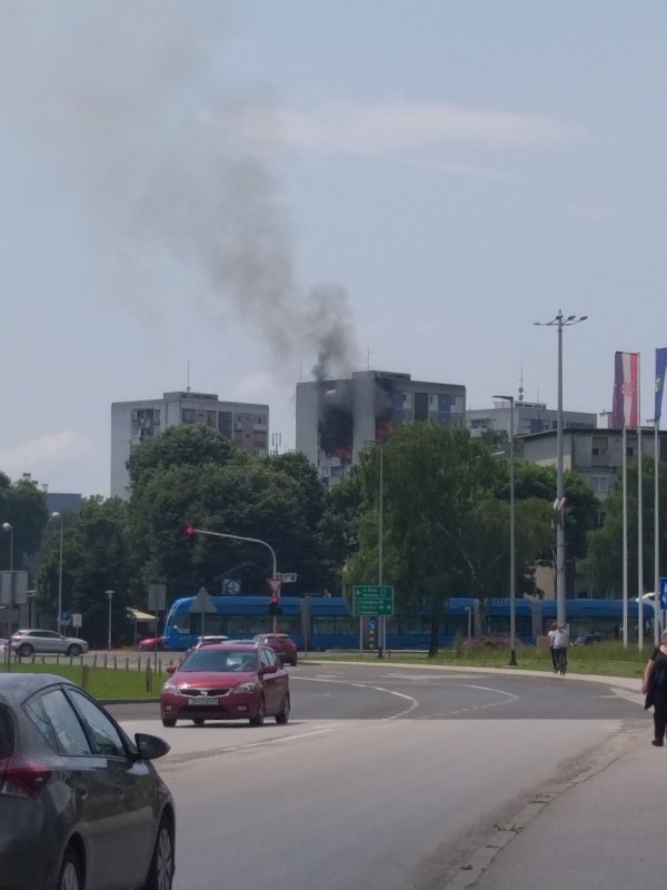 Požar zgrade u Trnskom