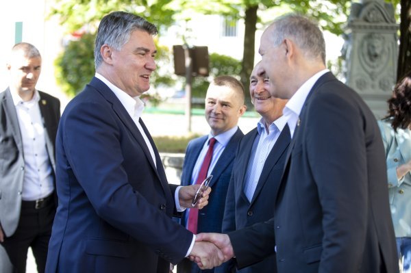 Milanović na Tripalovim danima u Sinju i obilasku Alkarskih dvora