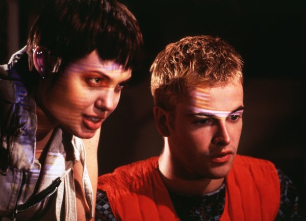 Angelina Jolie i Johnny Lee Miller u filmu 'Hakeri'